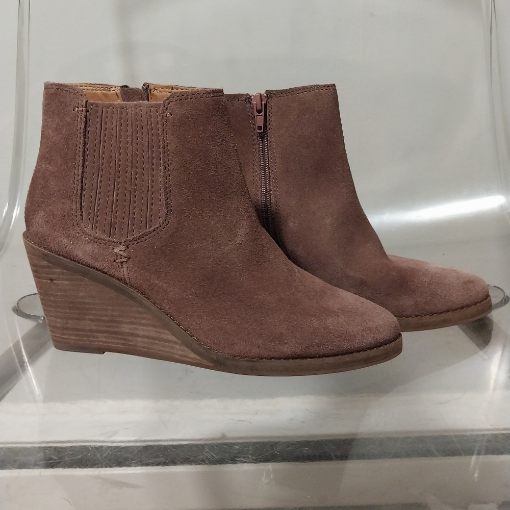 Kaye Chelsea Frye Booties